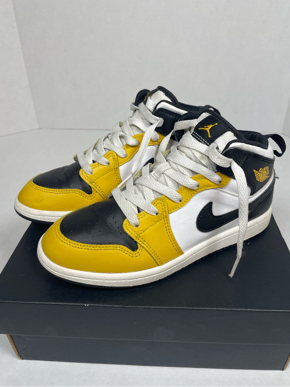 Little Kid's Jordan 1 Mid Yellow Ochre/Black-White (PS) (DQ8424 701) - 2.5Y